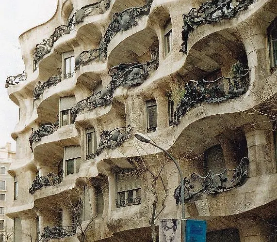 Cortes Rambla فندق