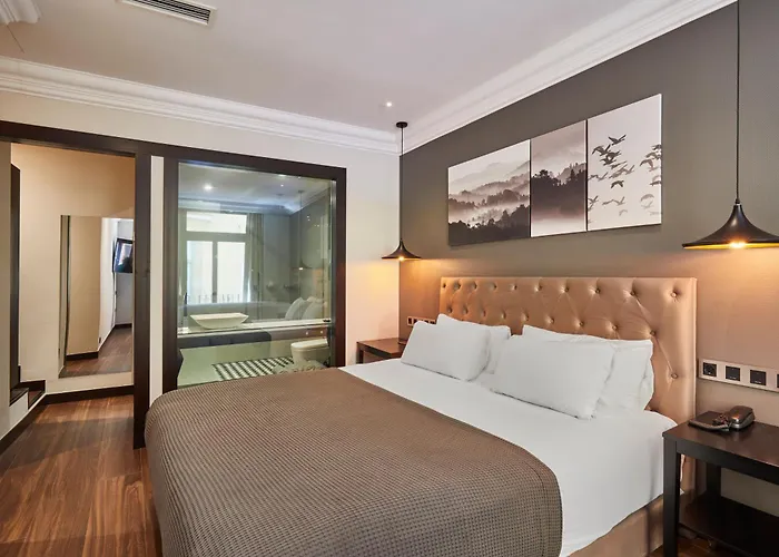 فندق Cortes Rambla 3*