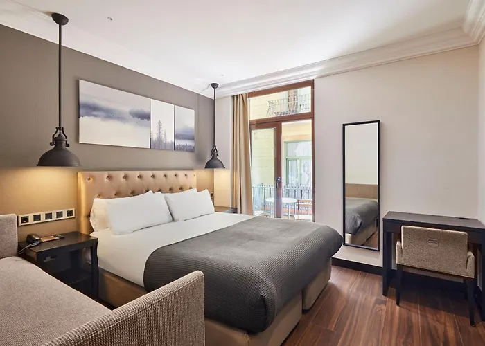 فندق Cortes Rambla 3*