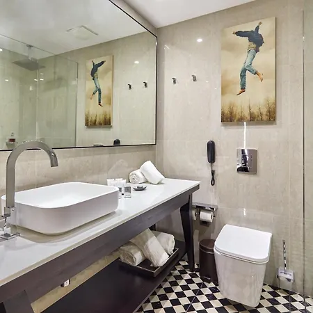 Hotell Cortes Rambla 3*