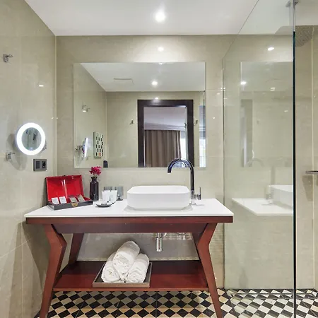 Cortes Rambla Hotel