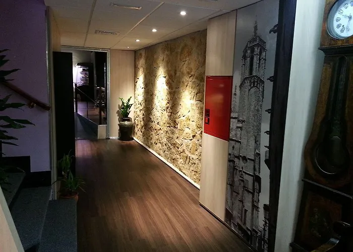 Cortes Rambla Hotel 3*