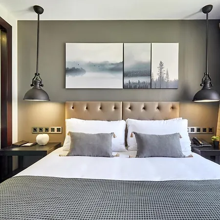 Cortes Rambla Hotel 3*