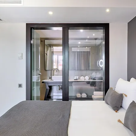 Cortes Rambla 3* Barcelona